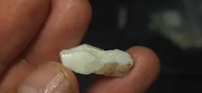 10.9 Carats Coober Pedy Opal Rough 
