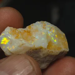 27.9 Carats Coober Pedy Opal Rough  - 6