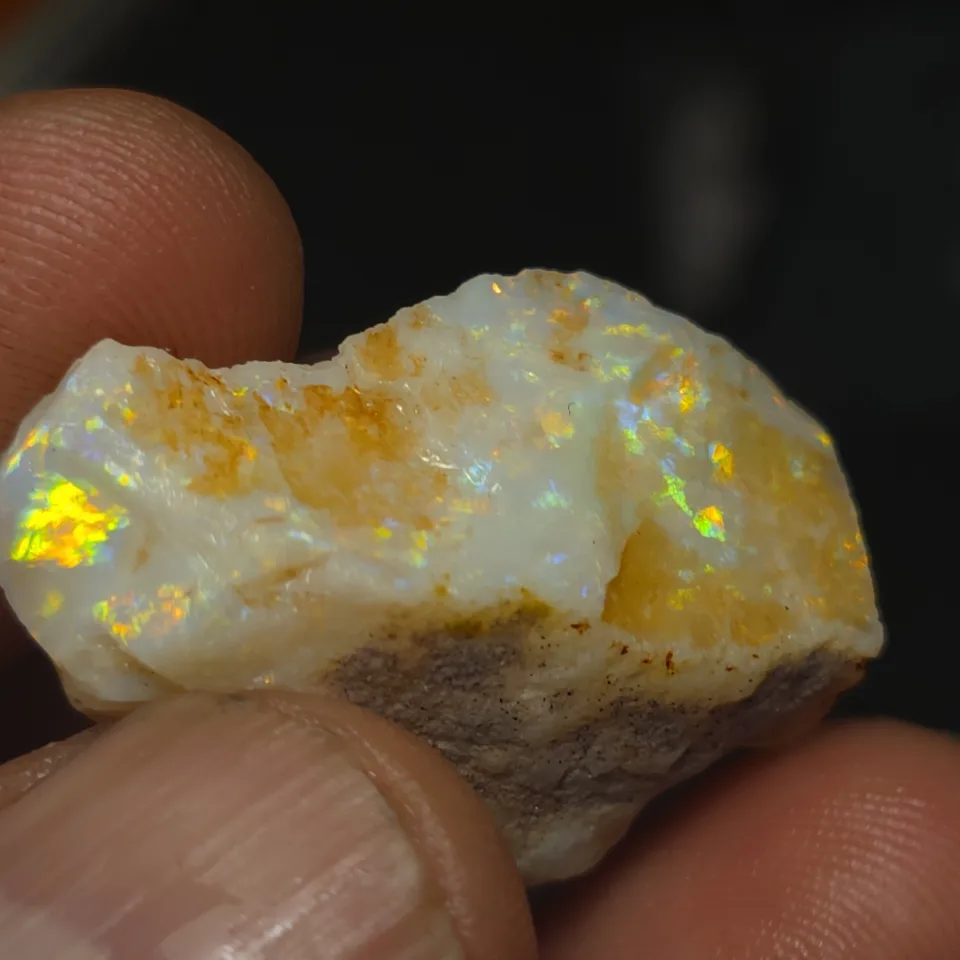 27.9 Carats Coober Pedy Opal Rough  - 6