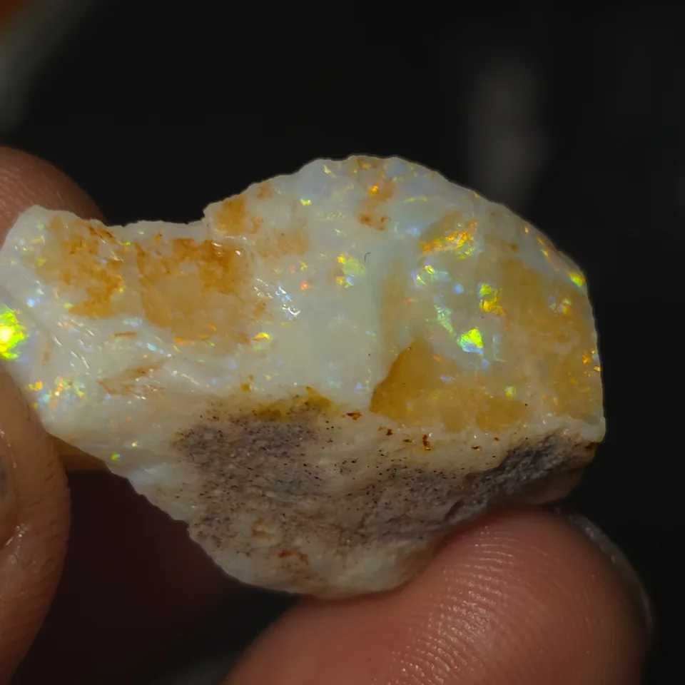 27.9 Carats Coober Pedy Opal Rough  - 8